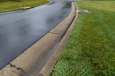 Enhances Blacktop Appearance!